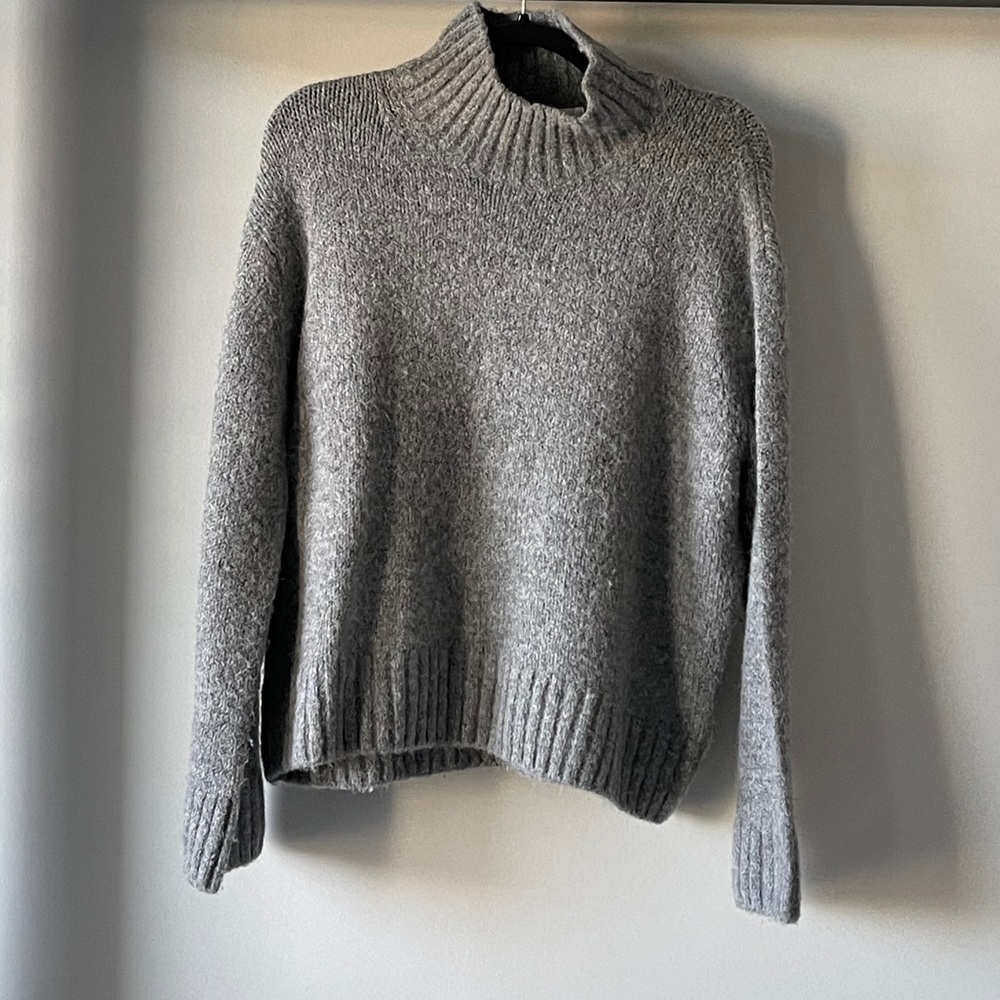 H&M Sweater